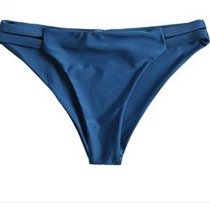 💜Zaful Bikini Bottom w/ Side Cut-Outs